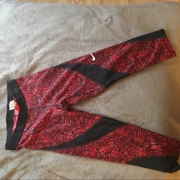 NikePro Tights - Picture 5 of 6
